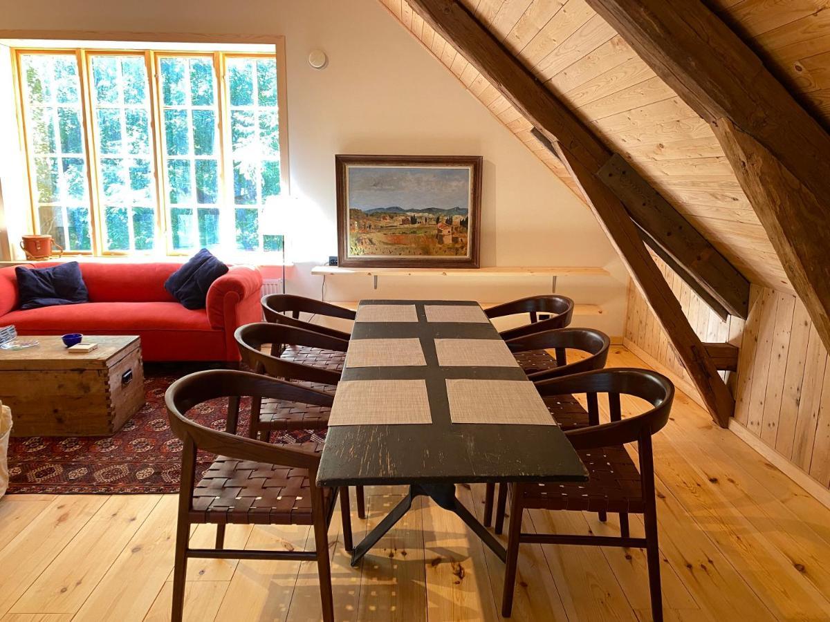 Villa Spectacular 6-Bed House In Beautiful Manor Park Mariefred Exterior foto